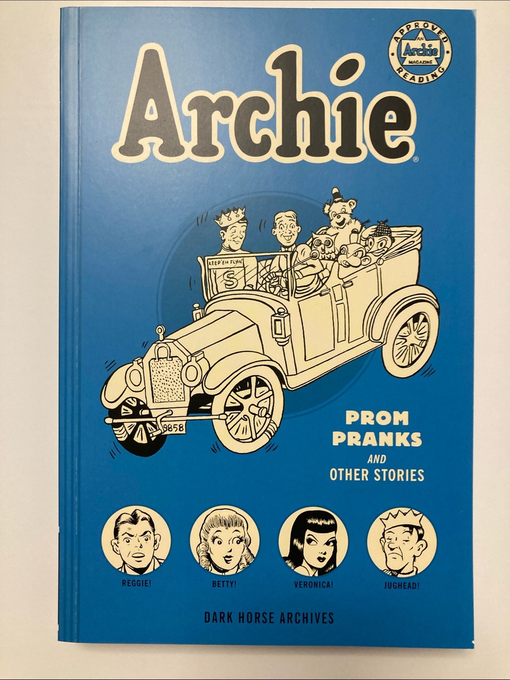 ARCHIE COMICS-- VINTAGE COMICS REPRINT BOOKS - Picture 5 of 5